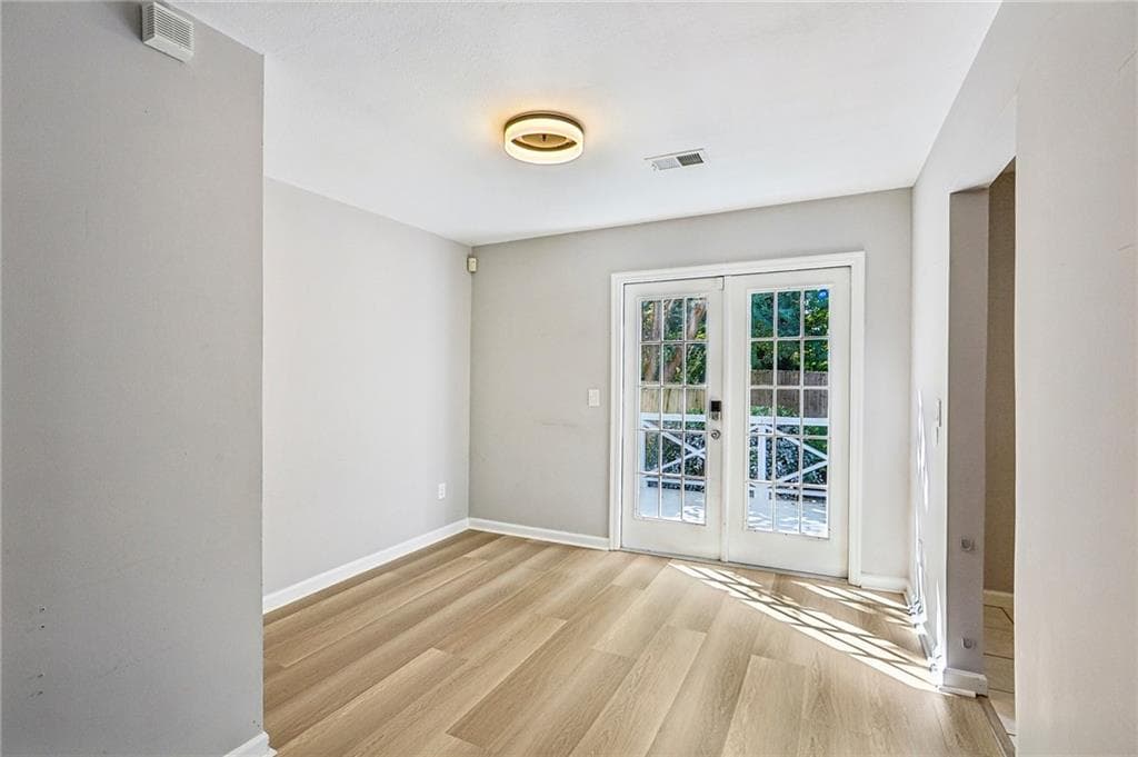 3 bedroom, 3 bathroom, 1,288 sq ft townhouse for sale at 929 Mill Stone Drive, Marietta, GA 30062 — photo 5
