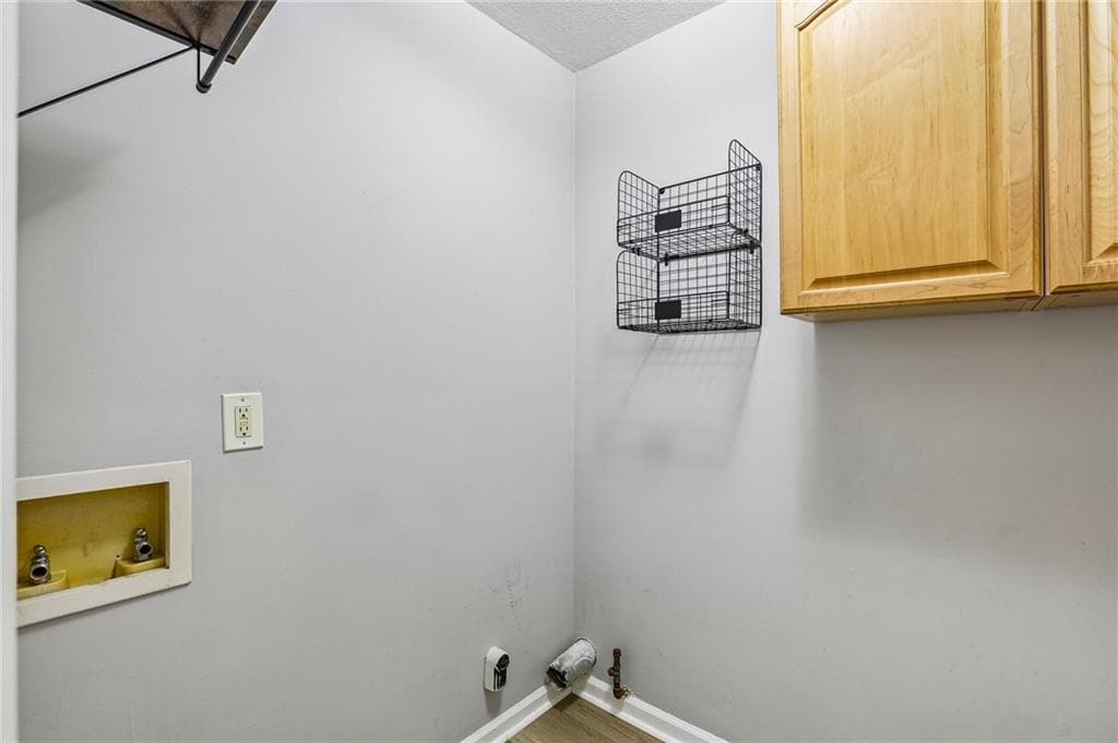 3 bedroom, 3 bathroom, 1,288 sq ft townhouse for sale at 929 Mill Stone Drive, Marietta, GA 30062 — photo 9