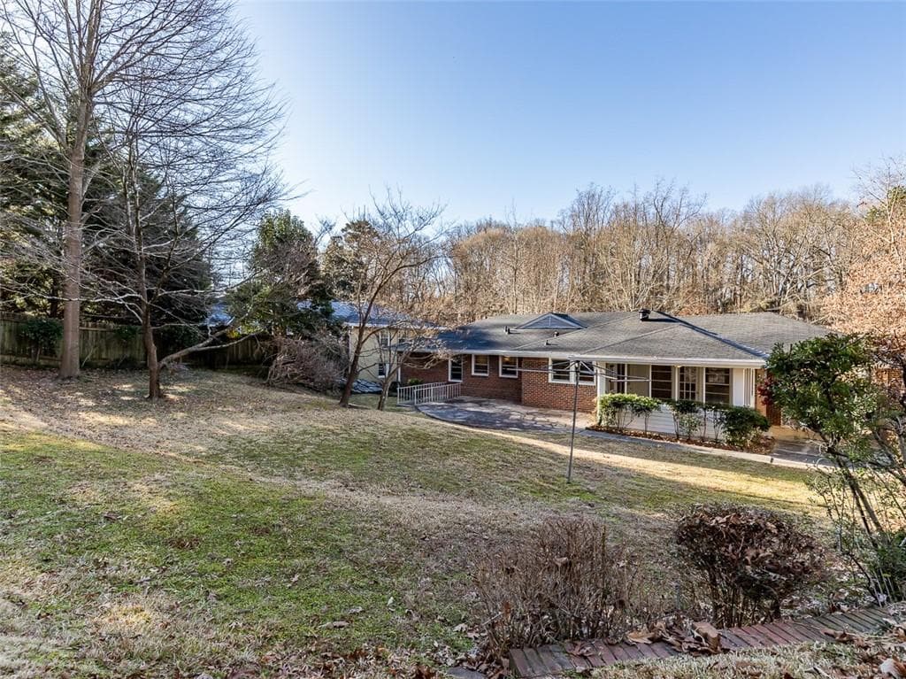3 bedroom, 2 bathroom, 1,676 sq ft single family residence for rent at 1218 Wild Creek Trail, Atlanta, GA 30324 for $3,800 a month — photo 3