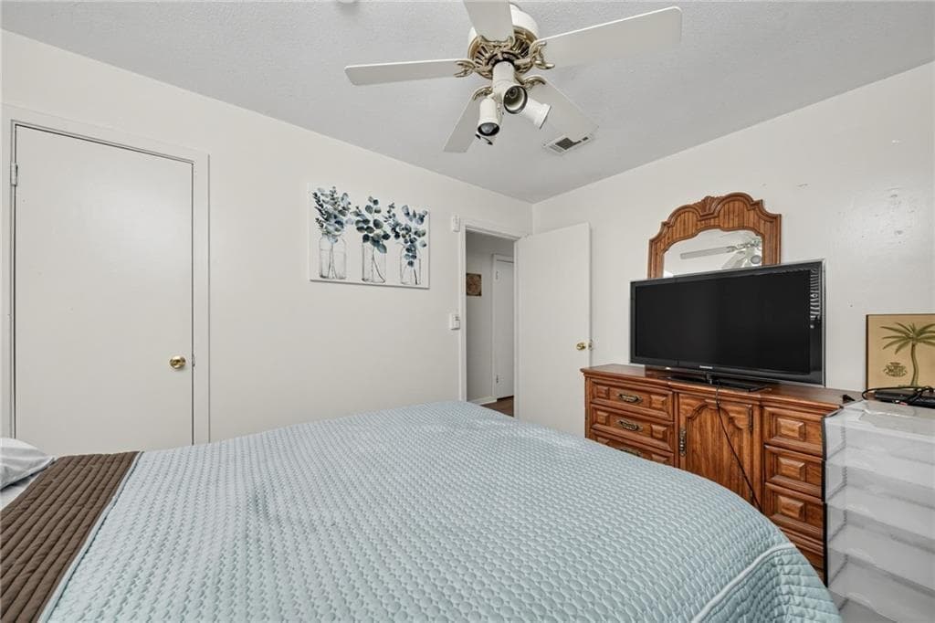 3 bedroom, 2 bathroom, 1,100 sq ft single family residence for sale at 4791 Wellborn Drive, Columbus, GA 31907 — photo 10