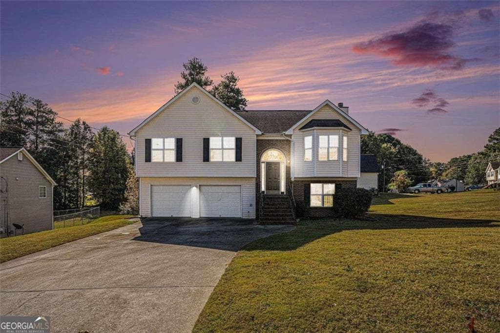 5 bedroom, 3 bathroom, 2,426 sq ft single family residence for rent at 2733 Cedar Tree Lane, Ellenwood, GA 30294 for $2,400 a month — photo 1 of 12