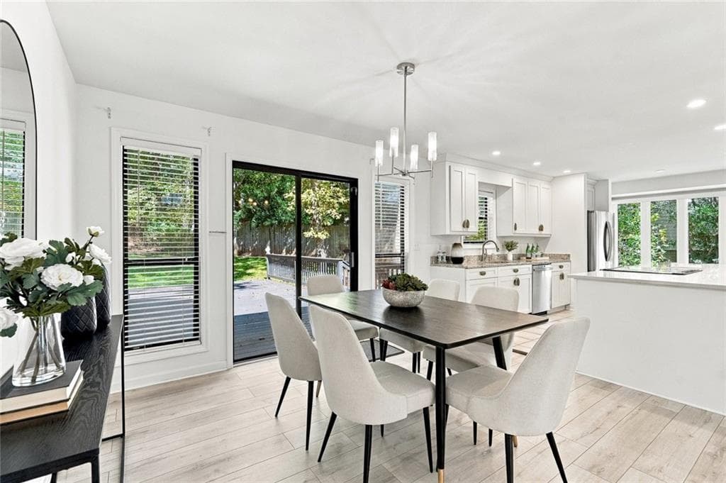 3 bedroom, 2 bathroom, 2,497 sq ft single family residence for sale at 8555 Colony Club Drive, Alpharetta, GA 30022 — photo 8