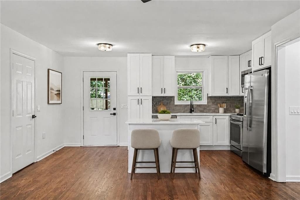 3 bedroom, 2 bathroom, 1,255 sq ft single family residence for sale at 3166 Lindmoor Drive, Decatur, GA 30033 — photo 8