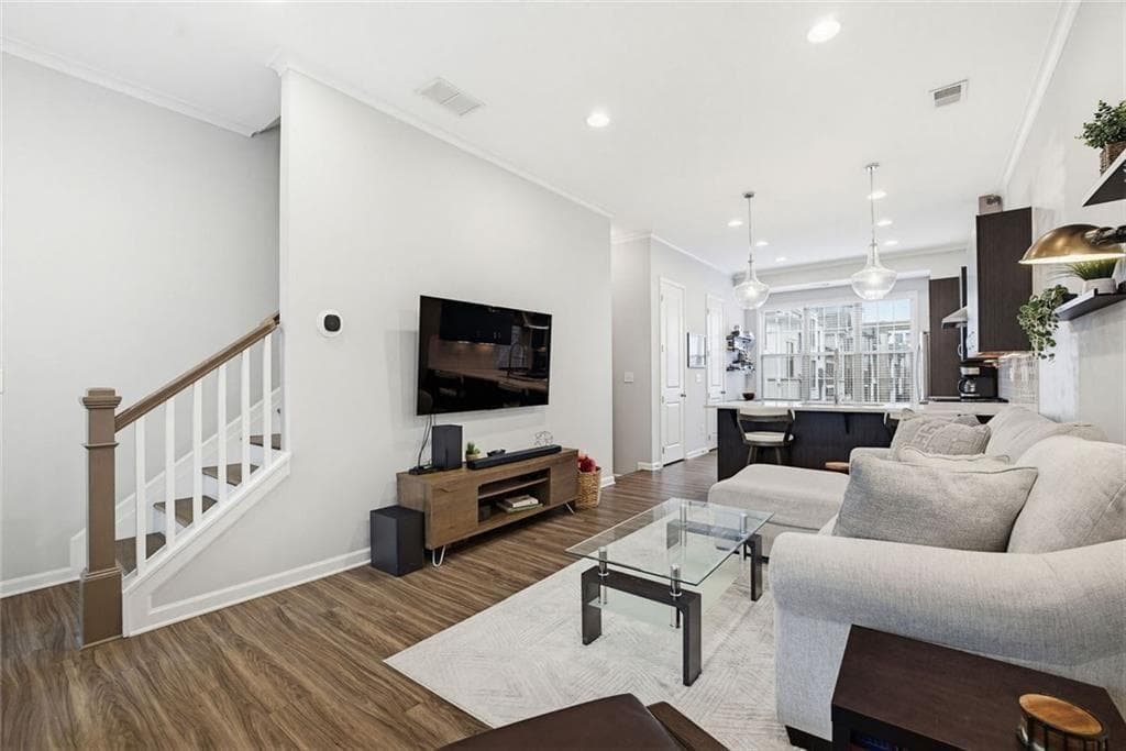 2 bedroom, 3 bathroom, 1,440 sq ft townhouse for sale at 629 Broadview Place, Atlanta, GA 30324 — photo 8