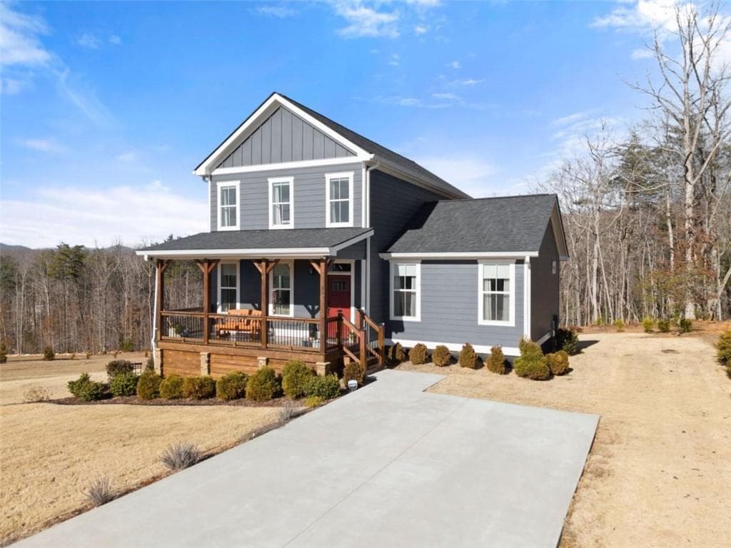 4 bedroom, 5 bathroom, 2,695 sq ft single family residence for sale at 94 Boulder Lane, Cleveland, GA 30528