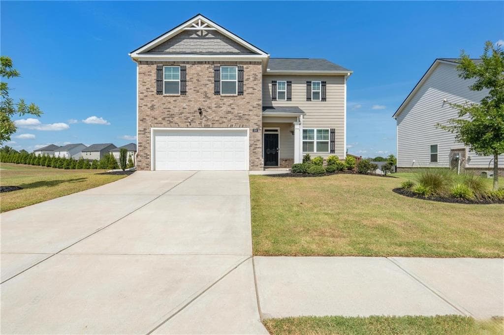 4 bedroom, 3 bathroom, 2,361 sq ft single family residence for rent at 258 Aster Avenue, Locust Grove, GA 30248 for $2,600 a month — photo 4