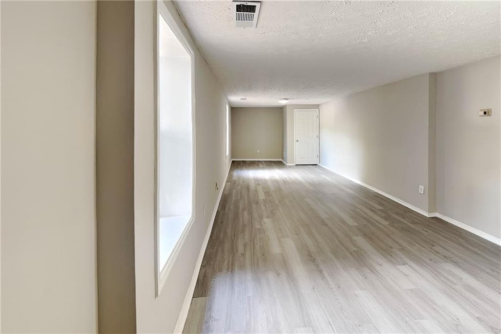 6 bedroom, 3 bathroom, 3,374 sq ft single family residence for rent at 7185 Lone Oak Way, Lithonia, GA 30058 for $2,395 a month — photo 10