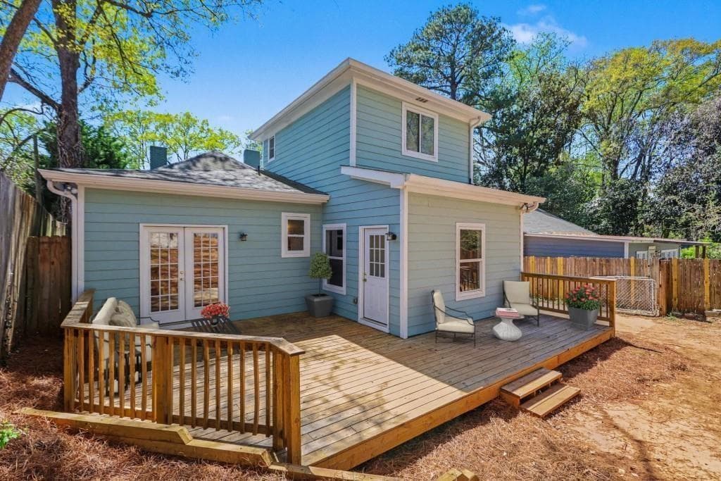 4 bedroom, 3 bathroom, 2,146 sq ft single family residence for rent at 1809A Walker Avenue, Atlanta, GA 30337 for $2,800 a month — photo 6