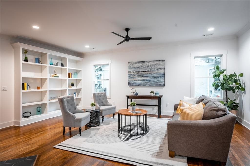 3 bedroom, 2 bathroom, 1,692 sq ft single family residence for rent at 465 Hemlock Circle, Atlanta, GA 30316 for $3,390 a month — photo 2