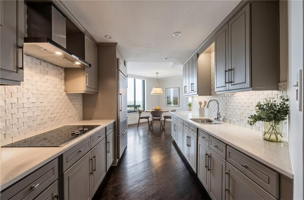 2 bedroom, 2 bathroom, 2,403 sq ft condominium for sale at 2660 Peachtree Road 25G, Atlanta, GA 30305 — photo 2