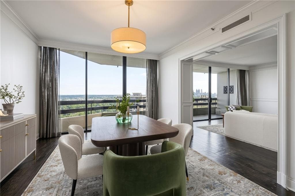 2 bedroom, 2 bathroom, 2,403 sq ft condominium for sale at 2660 Peachtree Road 25G, Atlanta, GA 30305 — photo 8