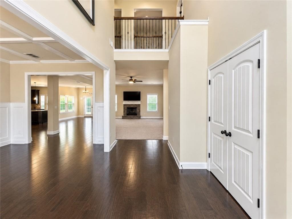 5 bedroom, 6 bathroom, 3,558 sq ft single family residence under contract at 682 Mallard Cove, Loganville, GA 30052 — photo 2