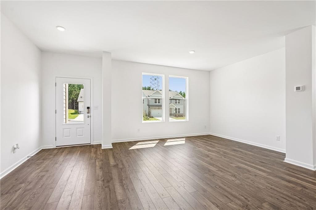3 bedroom, 3 bathroom, 2,268 sq ft single family residence for sale at 225 Groveton Court, Euharlee, GA 30145 — photo 7