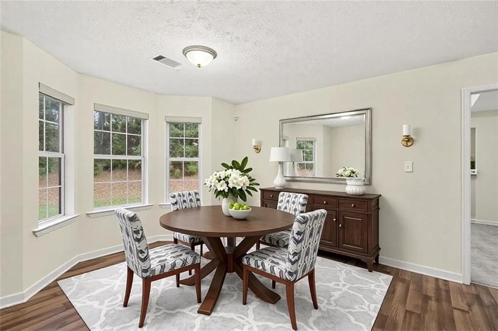 3 bedroom, 2 bathroom, 1,405 sq ft single family residence for sale at 117 Kimbell Farm Drive, Locust Grove, GA 30248 — photo 3