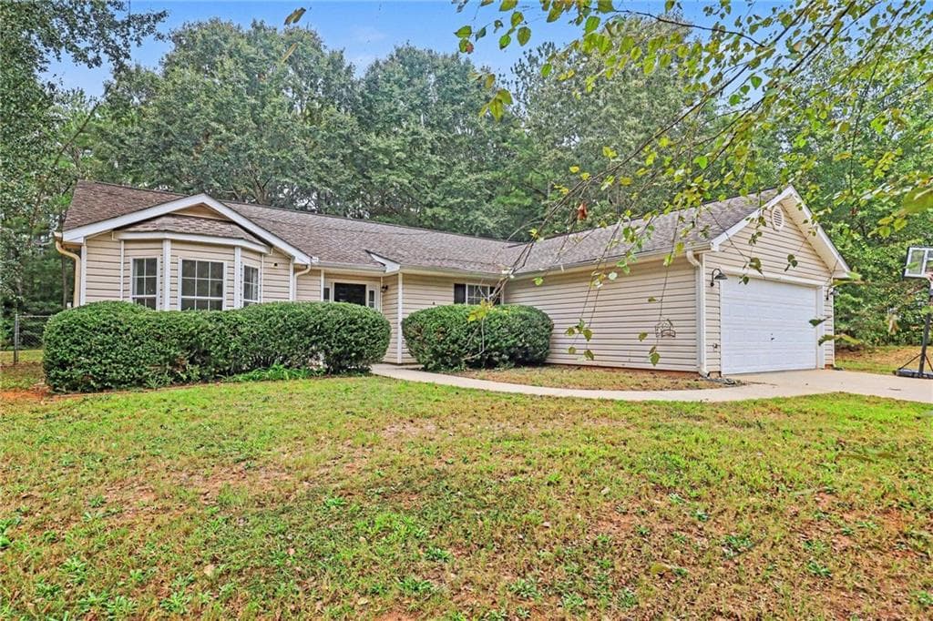 3 bedroom, 2 bathroom, 1,405 sq ft single family residence for sale at 117 Kimbell Farm Drive, Locust Grove, GA 30248 — photo 6