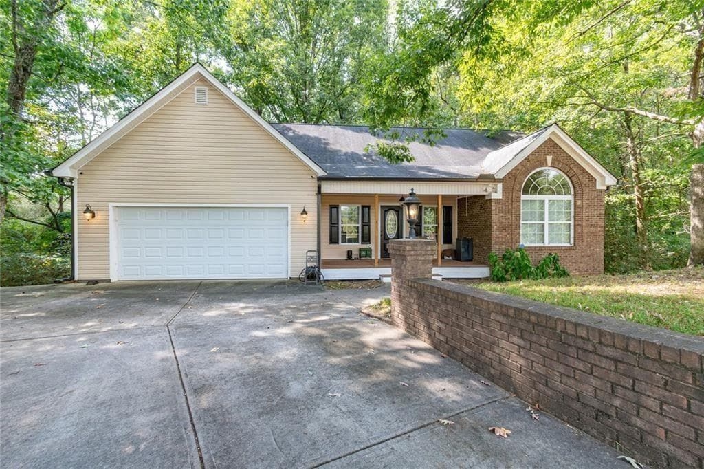 4 bedroom, 2 bathroom, 1,754 sq ft single family residence for sale at 2208 Clarendon Court, Conyers, GA 30012