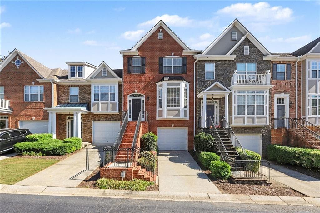 3 bedroom, 4 bathroom, 1,684 sq ft townhouse for rent at 10921 Alderwood Cove, Johns Creek, GA 30097 for $2,700 a month — photo 2