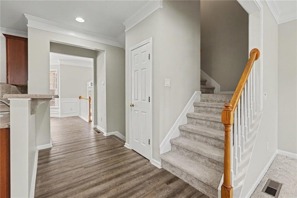 3 bedroom, 4 bathroom, 1,684 sq ft townhouse for rent at 10921 Alderwood Cove, Johns Creek, GA 30097 for $2,700 a month — photo 5