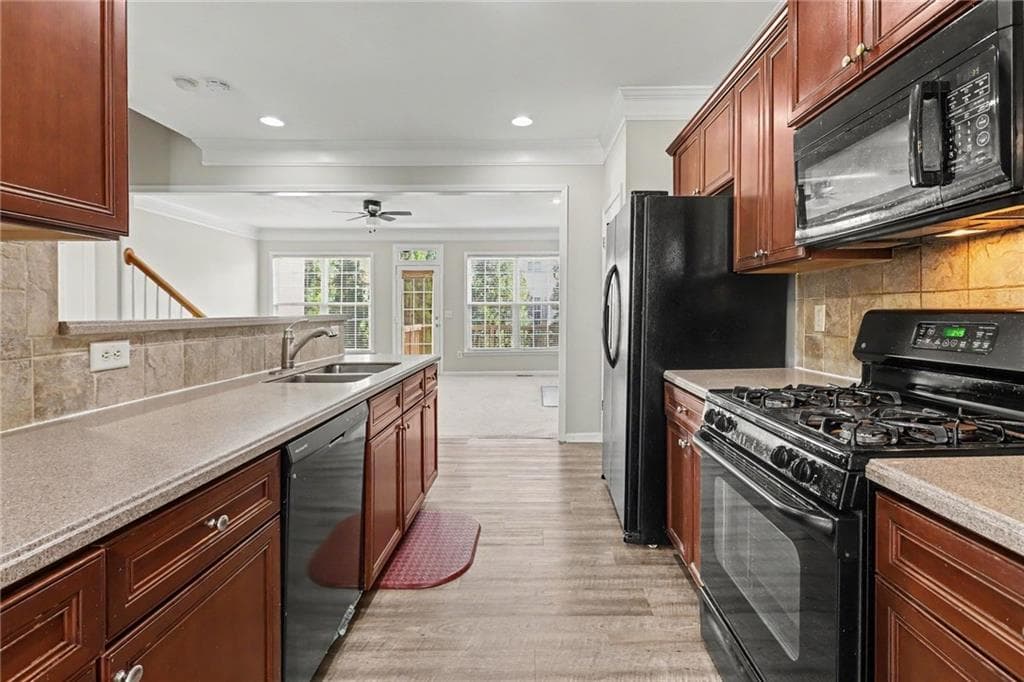 3 bedroom, 4 bathroom, 1,684 sq ft townhouse for rent at 10921 Alderwood Cove, Johns Creek, GA 30097 for $2,700 a month — photo 9