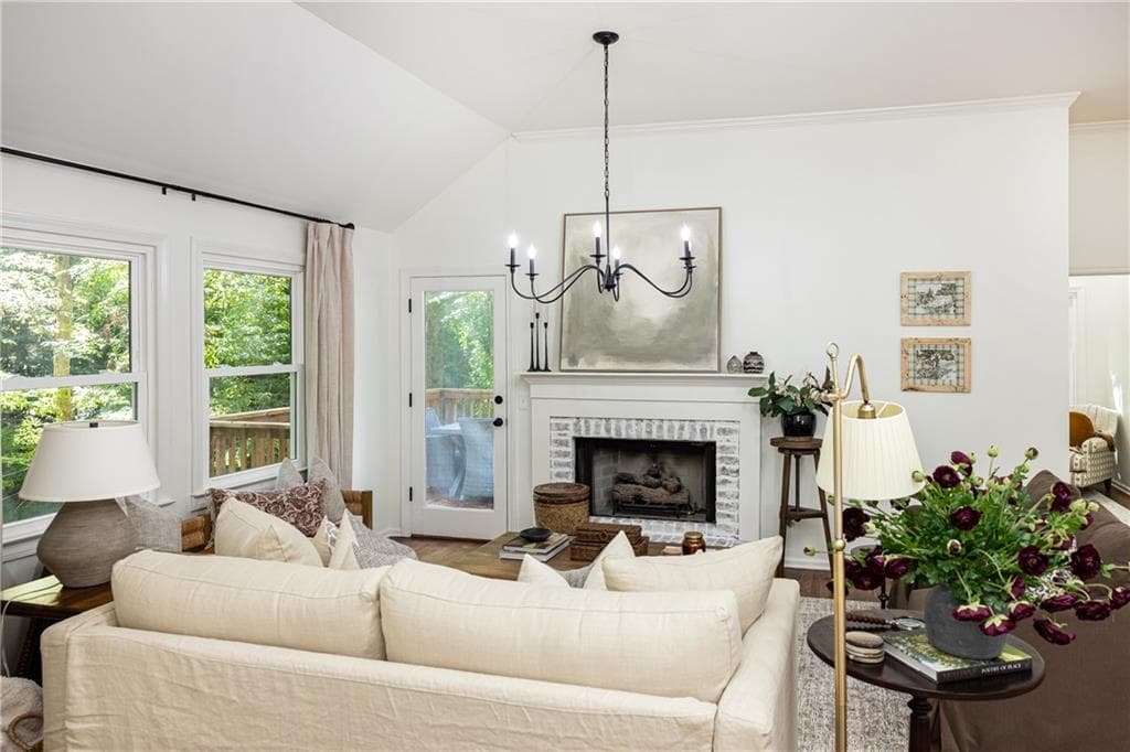 3 bedroom, 3 bathroom, 1,794 sq ft single family residence for sale at 230 Oakmere Drive, Alpharetta, GA 30009 — photo 9