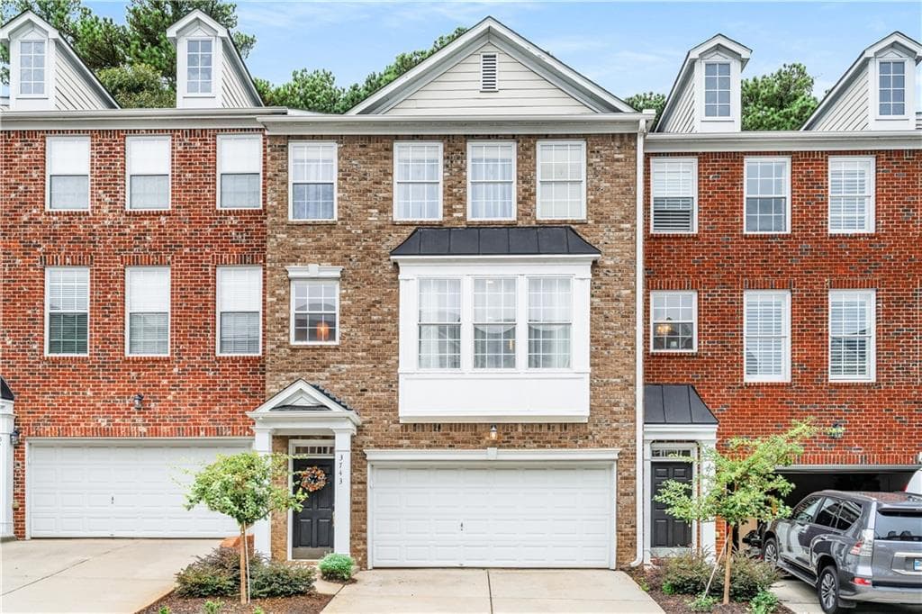 3 bedroom, 4 bathroom, 2,580 sq ft townhouse for rent at 3743 Chattahoochee Summit Drive 2, Atlanta, GA 30339 for $3,500 a month — photo 1 of 25