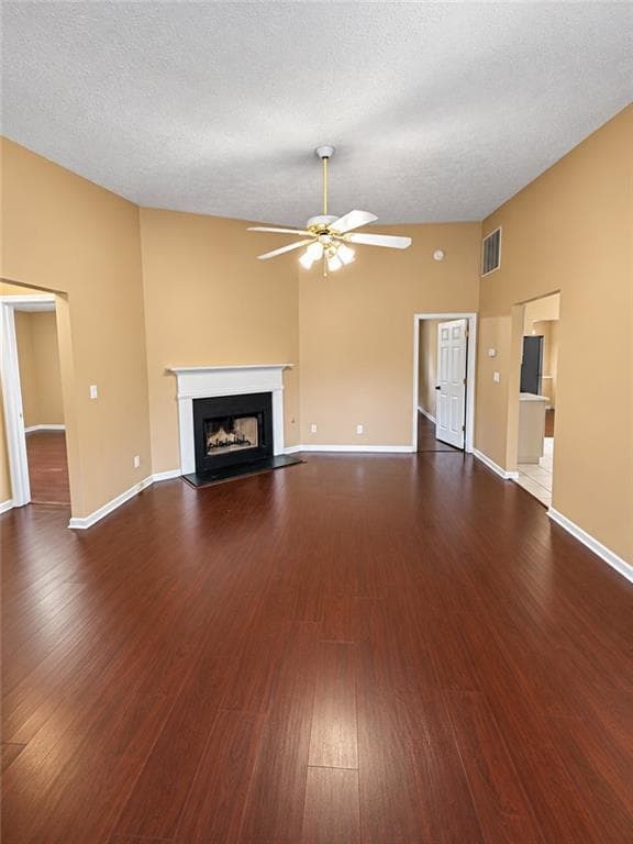 3 bedroom, 2 bathroom, 1,300 sq ft single family residence for rent at 10636 Cherry Cove, Jonesboro, GA 30238 for $1,900 a month — photo 3
