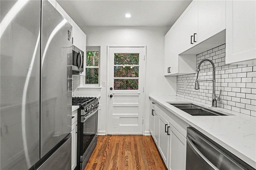 2 bedroom, 1 bathroom, 816 sq ft duplex for rent at 2240 Stephen Long Drive B, Atlanta, GA 30305 for $2,350 a month — photo 7