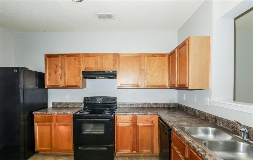 3 bedroom, 3 bathroom, 1,296 sq ft single family residence for sale at 107 Bagby Court, Union City, GA 30291 — photo 7