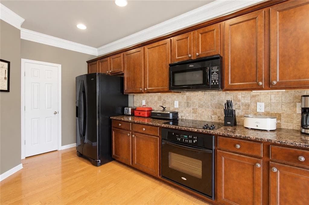 3 bedroom, 3 bathroom, 1,952 sq ft townhouse for rent at 600 Morrow Lane, Atlanta, GA 30331 for $2,800 a month — photo 10