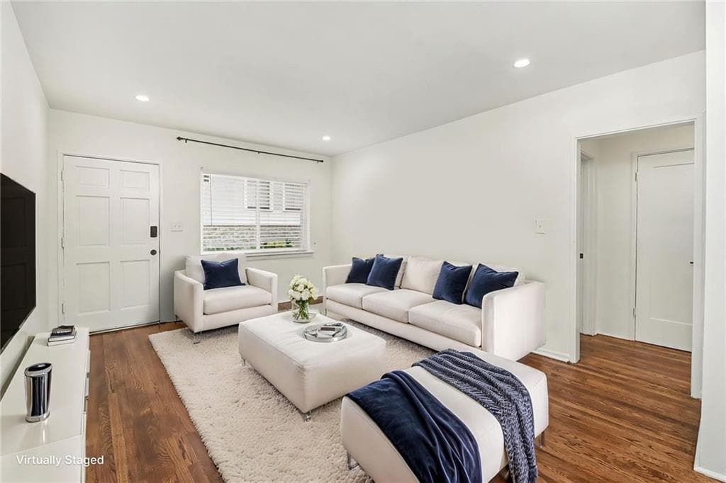 2 bedroom, 1 bathroom, 816 sq ft duplex for rent at 2240 Stephen Long Drive A, Atlanta, GA 30305 for $2,500 a month — photo 4