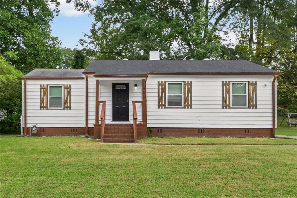 6 bedroom, 3 bathroom, 1,273 sq ft single family residence for sale at 1932 Oana Street, Atlanta, GA 30310 — photo 1 of 16