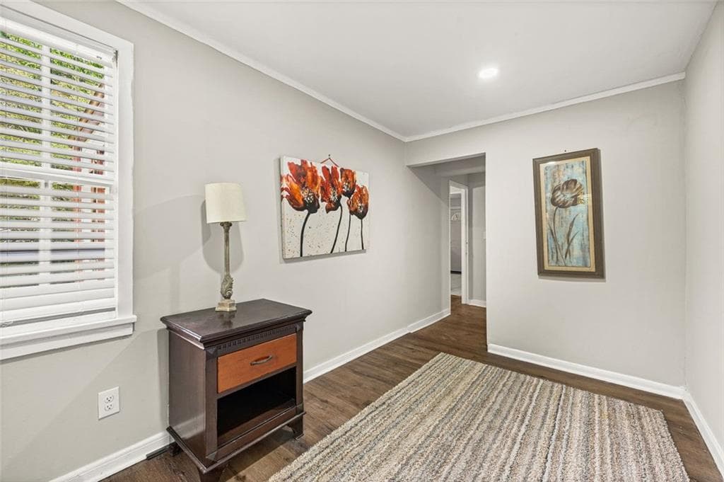 6 bedroom, 3 bathroom, 1,273 sq ft single family residence for sale at 1932 Oana Street, Atlanta, GA 30310 — photo 5