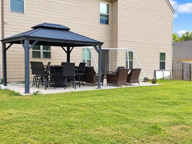 4 bedroom, 3 bathroom, 3,365 sq ft single family residence for sale at 8414 Hillspire Drive, Douglasville, GA 30134 — photo 9