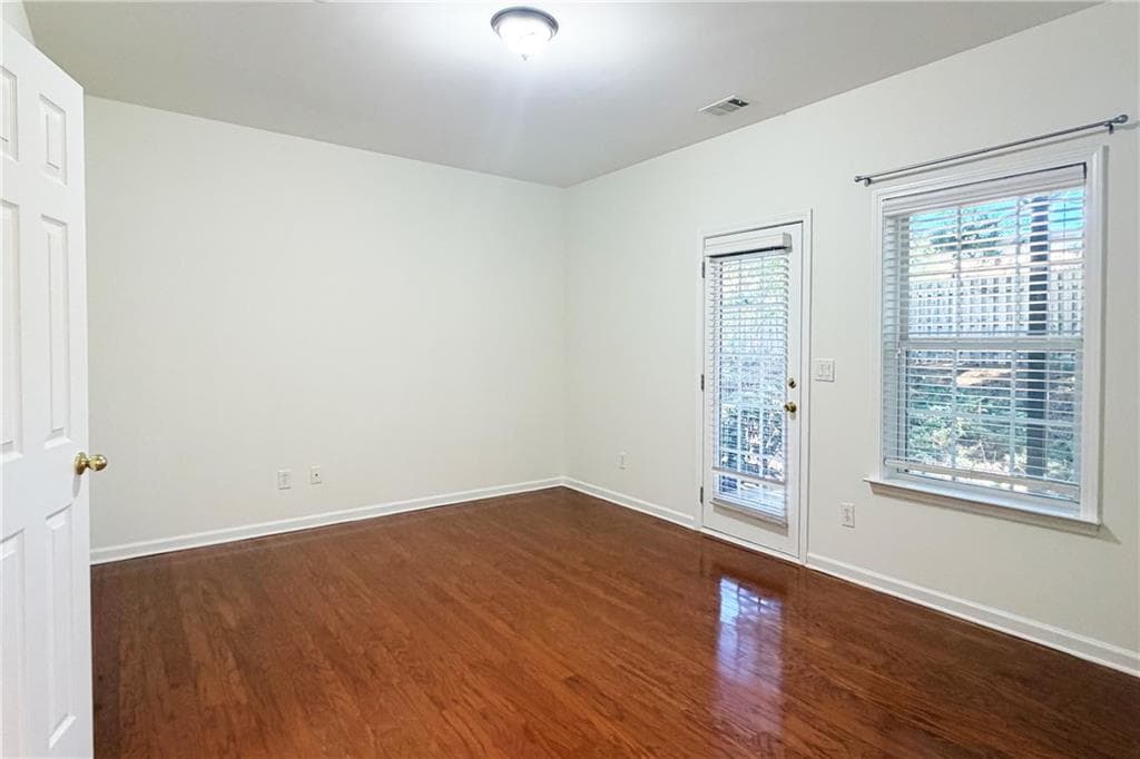 4 bedroom, 4 bathroom, 1,796 sq ft townhouse for rent at 6071 Joybrook Road, Johns Creek, GA 30097 for $2,800 a month — photo 2