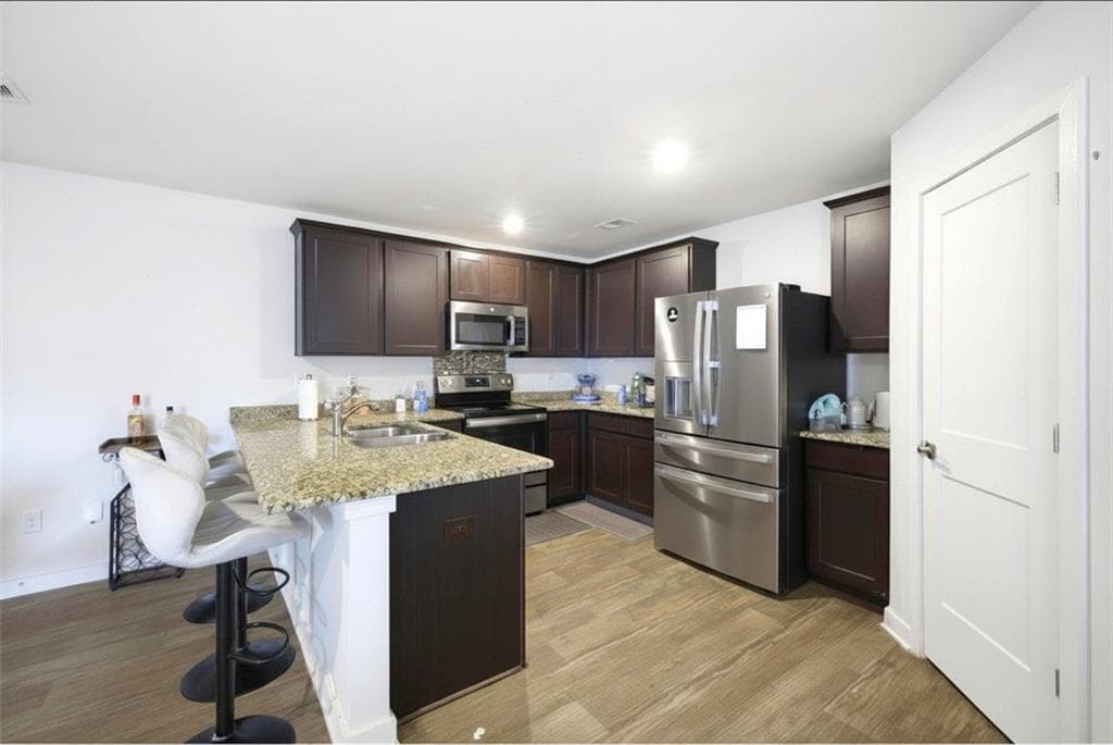 3 bedroom, 3 bathroom, 1,600 sq ft single family residence for sale at 3274 Stonewall Lane, South Fulton, GA 30349 — photo 9