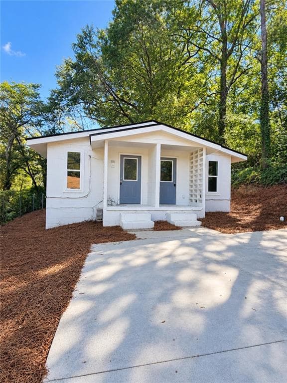 2 bedroom, 1 bathroom, 1,274 sq ft duplex for rent at 18 Aubrey Street A, Cartersville, GA 30120 for $1,350 a month