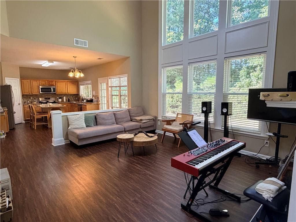 4 bedroom, 3 bathroom, 2,658 sq ft single family residence for rent at 609 Glen Creek Way, Buford, GA 30518 for $2,800 a month — photo 6