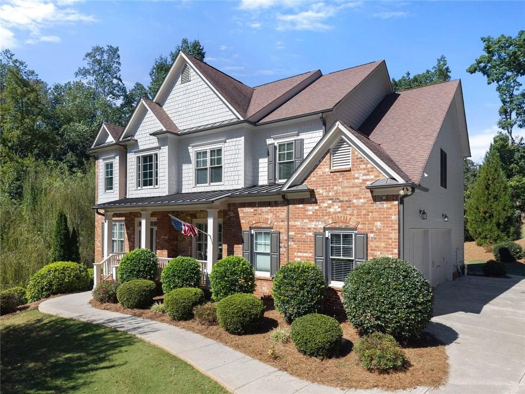 6 bedroom, 6 bathroom, 5,505 sq ft single family residence for sale at 6230 Leeward Tide Court, Cumming, GA 30041 — photo 3