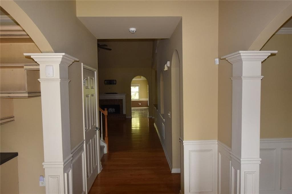 5 bedroom, 4 bathroom, 3,203 sq ft single family residence for sale at 4750 Heathcliff Way, Cumming, GA 30041 — photo 3