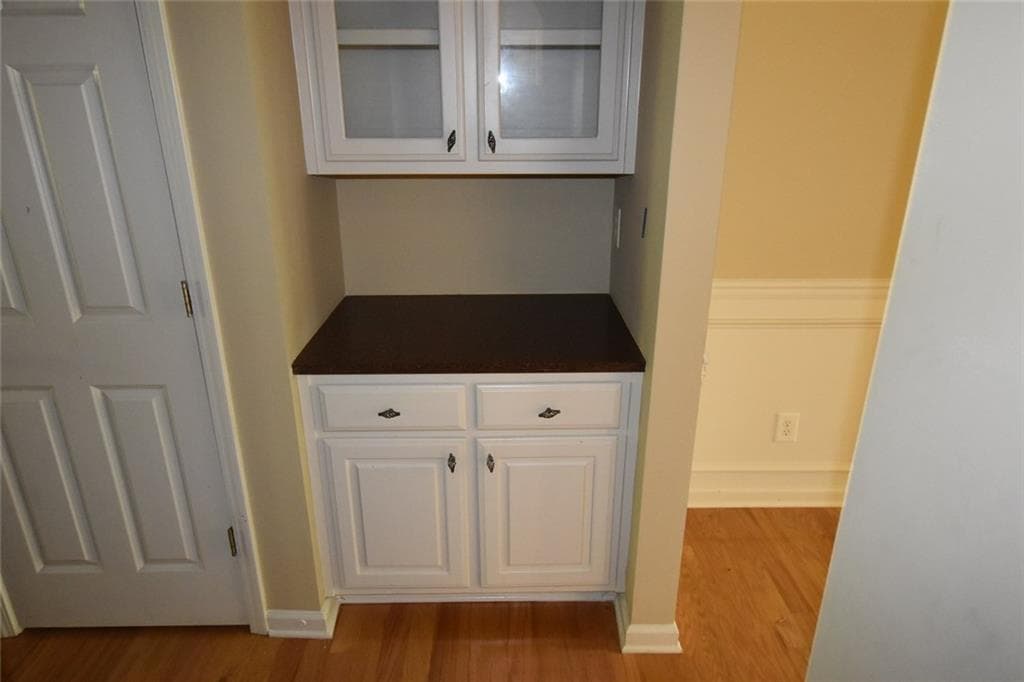 5 bedroom, 4 bathroom, 3,203 sq ft single family residence for sale at 4750 Heathcliff Way, Cumming, GA 30041 — photo 7