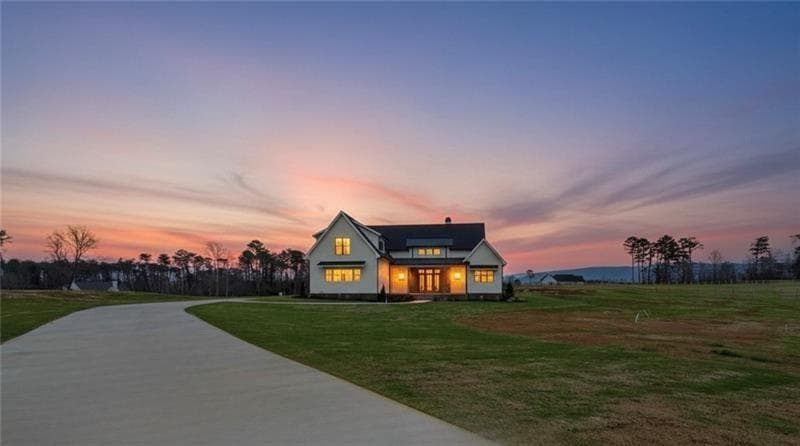 5 bedroom, 4 bathroom, 3,000 sq ft single family residence for sale at 151 Palisade Drive, Rydal, GA 30171 — photo 2