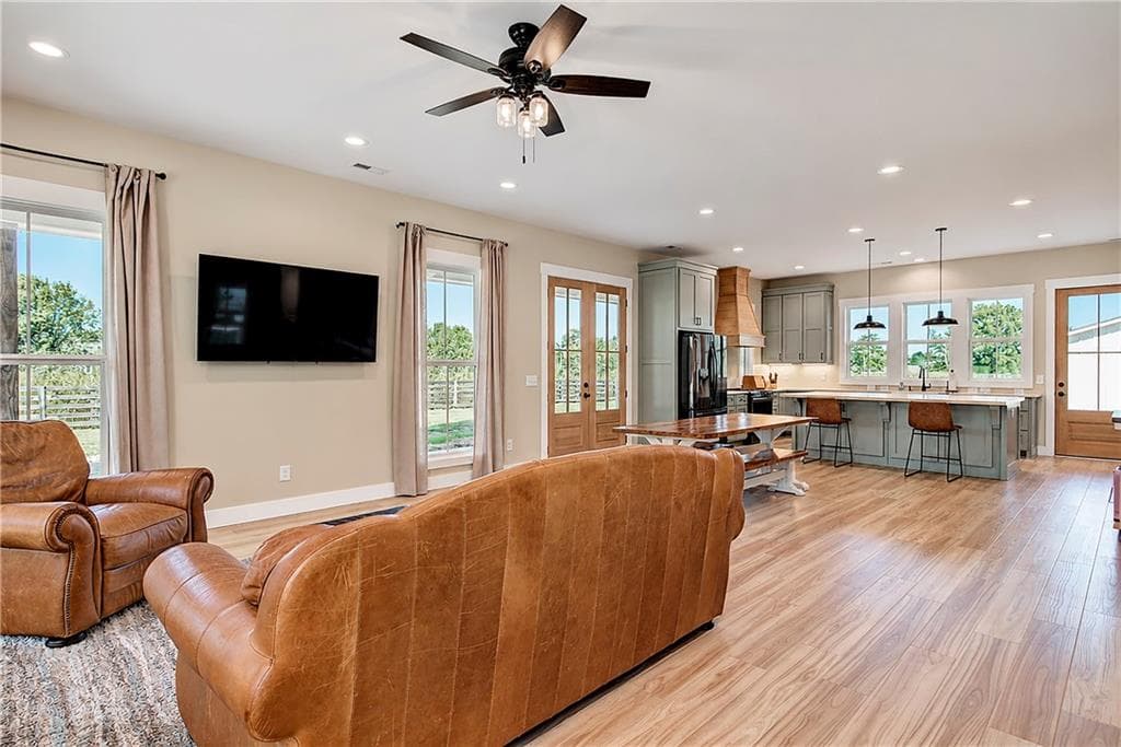 4 bedroom, 3 bathroom, 2,742 sq ft single family residence for sale at 554 Pendley Road, Calhoun, GA 30701 — photo 5