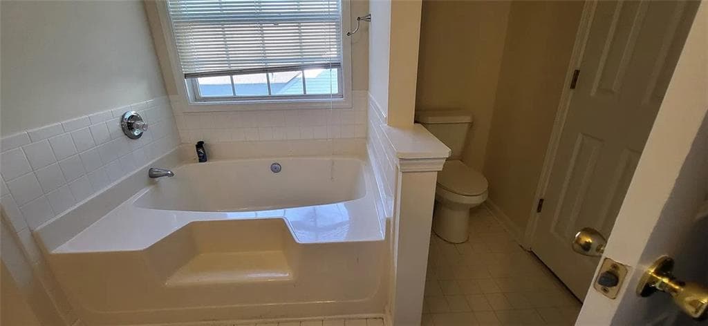 3 bedroom, 2 bathroom, 1,808 sq ft single family residence for rent at 613 Mattie Farm Place, Lawrenceville, GA 30045 for $2,300 a month — photo 5