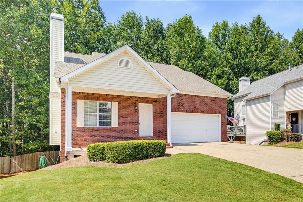 3 bedroom, 3 bathroom, 1,466 sq ft single family residence for rent at 181 Stoneforest Drive, Woodstock, GA 30189 for $2,200 a month — photo 2
