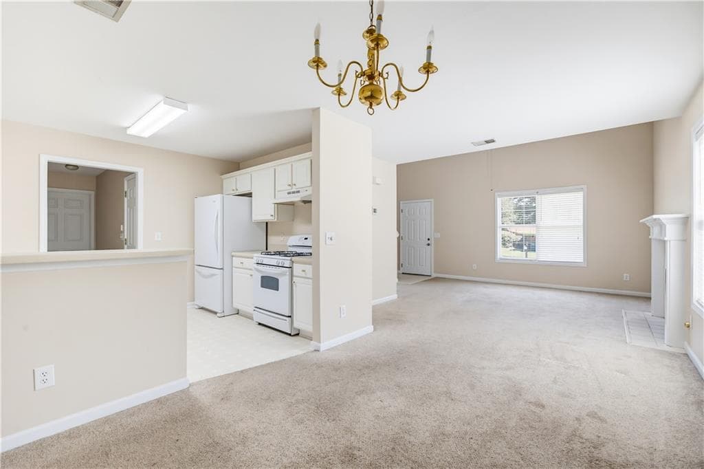 3 bedroom, 3 bathroom, 1,466 sq ft single family residence for rent at 181 Stoneforest Drive, Woodstock, GA 30189 for $2,200 a month — photo 9