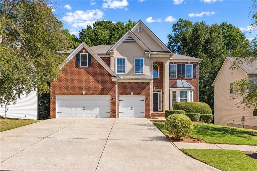 5 bedroom, 4 bathroom, 4,158 sq ft single family residence for sale at 1925 Avondale Court, Locust Grove, GA 30248 — photo 1 of 33