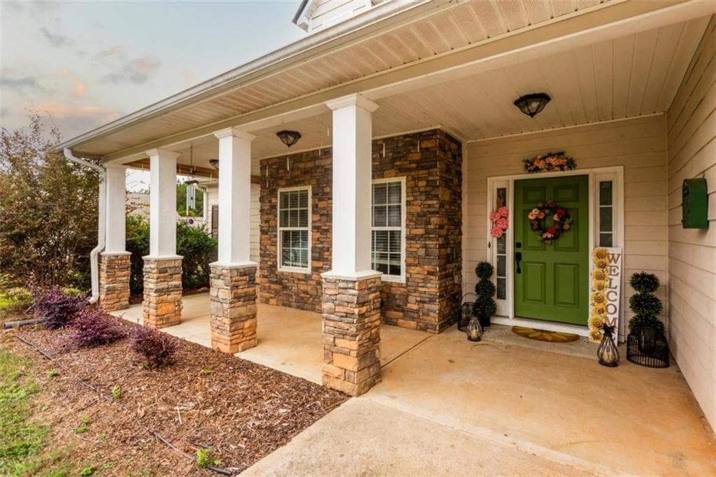 4 bedroom, 3 bathroom, 2,234 sq ft single family residence for sale at 105 Scouts Ridge Drive, Covington, GA 30016 — photo 3
