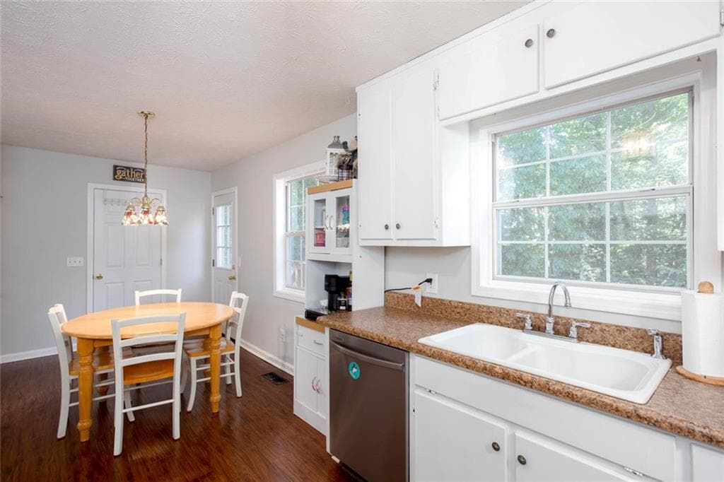 3 bedroom, 2 bathroom, 1,384 sq ft single family residence for sale at 2430 Trenton Drive, Canton, GA 30115 — photo 10