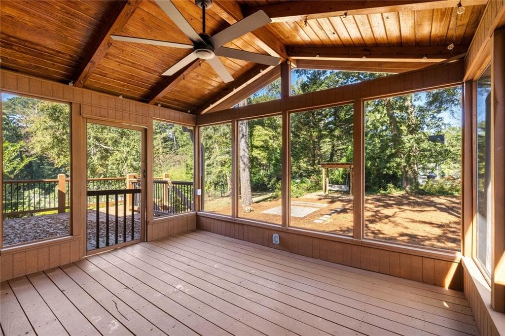 3 bedroom, 2 bathroom, 1,878 sq ft single family residence for sale at 5011 Stones Crossing Drive, Lilburn, GA 30047 — photo 5