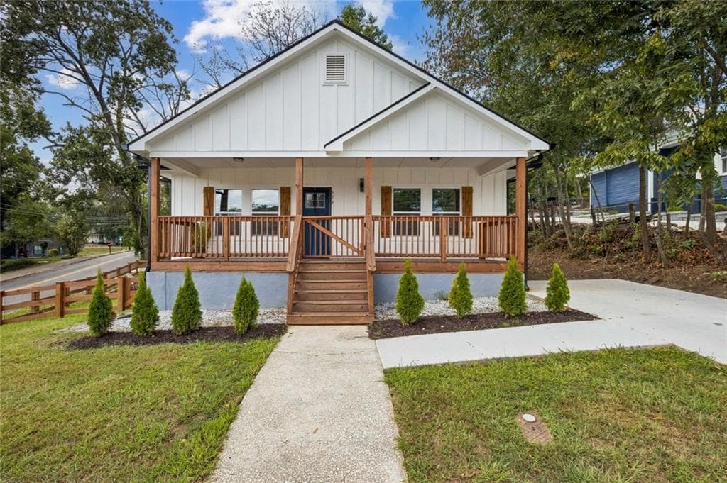 4 bedroom, 2 bathroom, 1,632 sq ft single family residence for sale at 629 Elmwood Street, Canton, GA 30114